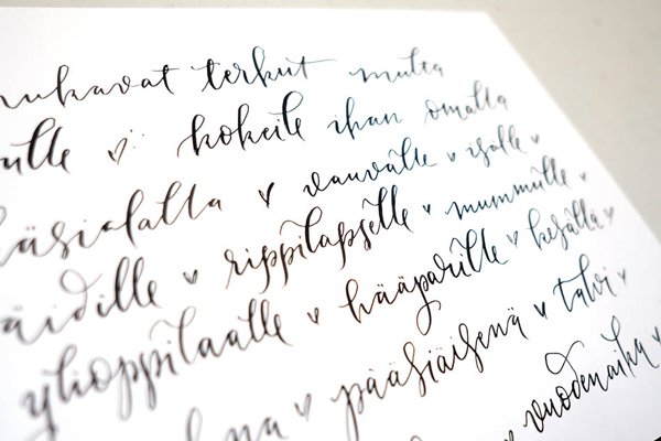 Product image of Modernia kalligrafiaa videokurssi + monisteet