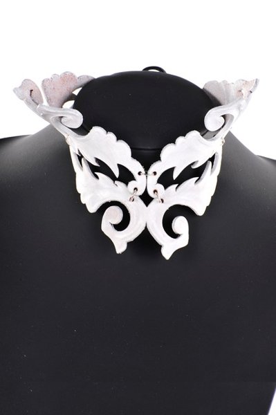 Product image of  Kuningatartribaali - valkoinen