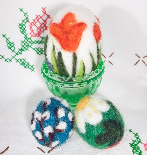 Product image of  HUOVUTETUT PÄÄSIÄISMUNAT Paketti sisältää pääsiäisyllätyksen