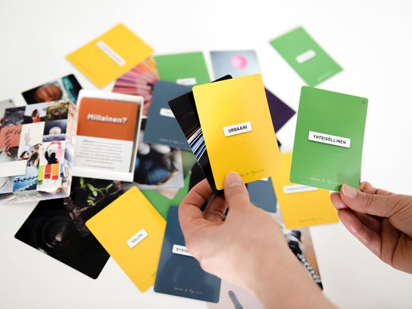 Product image of Kaksi valitsemaasi korttipakkaa