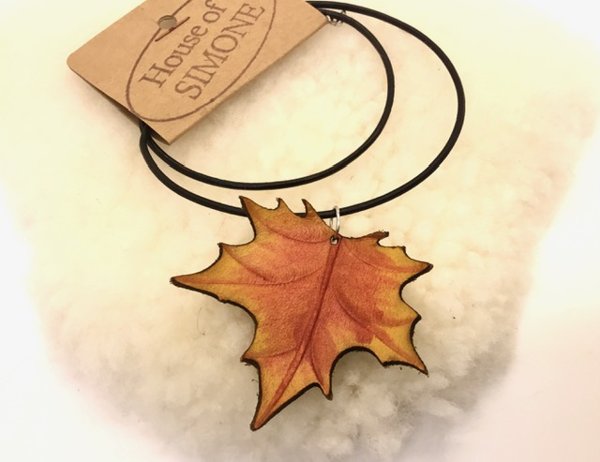 Product image of  Vaahteranlehtiriipus - keltaoranssi