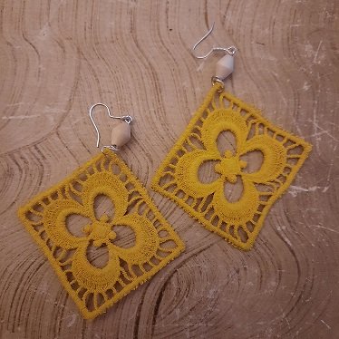 Product image of  Pitsikorvakorut KELTAINEN TARJOUS!!!