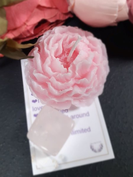 Product image of  Ruusukvartsi ja käsityökynttilä lahjapakkaus
