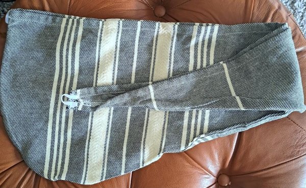 Product image of  Hiusturbaani hamampyyhekankaasta mustavalkea