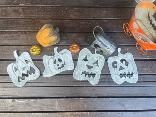 Product image of Koristekurpitsa kasvoilla oveen, kranssiin tai kimppuun