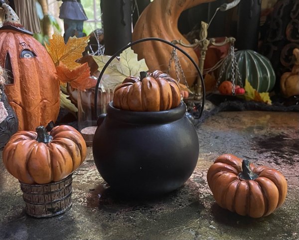 Product image of Kurpitsa somiste, oranssi MINI kaunis halloween koriste