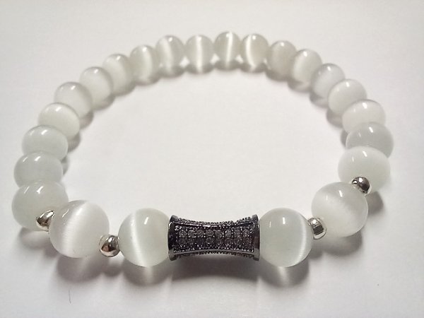 Product image of  Valkoinen kissansilmä rannekoru, 17cm
