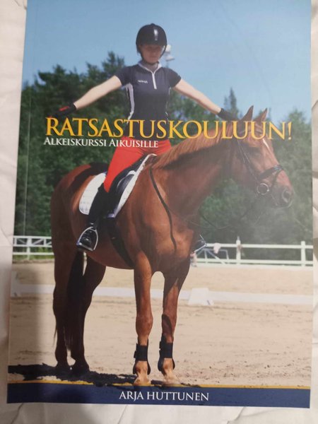 Product image of  RATSASTUSKOULUUN! alkeiskurssi aikuisille kirja+DVD