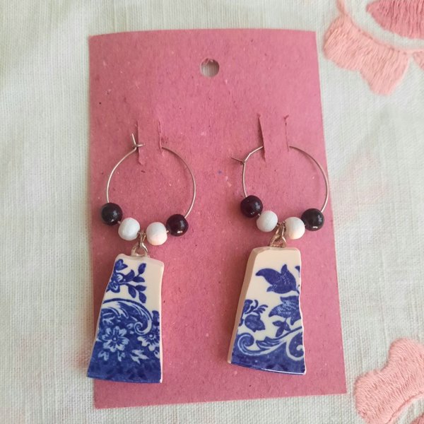 Product image of  Onnensirpale korvakorut puuhelmillä