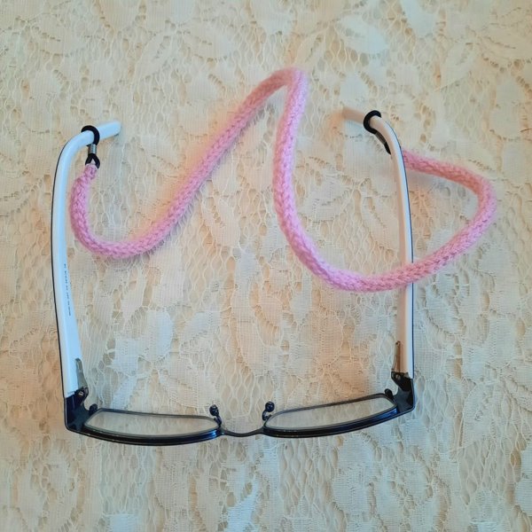 Product image of  Silmälasinauha vaaleanpunainen TARJOUS!!!