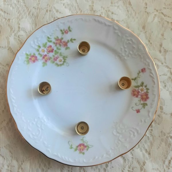 Product image of  Pikkuholkki kynttilätassi 4
