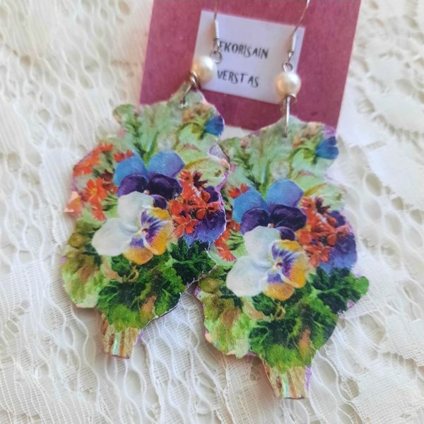 Product image of  Orvokkikiiltokuva korvakoru TARJOUS!!!