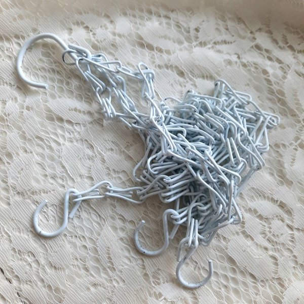 Product image of  Amppeliketju valkoinen 60cm