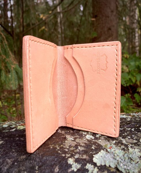 Product image of  Lompakko, vaalea