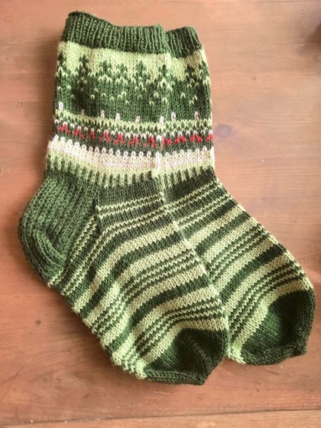 Product image of  VILLASUKAT metsässä