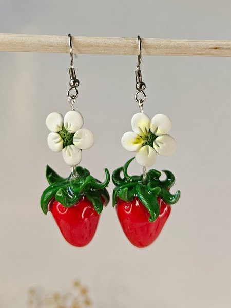 Product image of  Korvakorut Mansikka 10