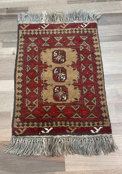 Product image of  Käsinsolmittu matto 69*47