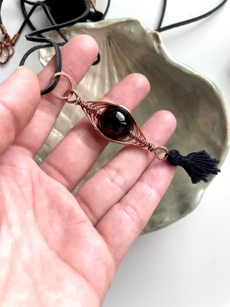Product image of  ”Dragon eye” boho -kivihelmikoru, onyksi