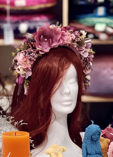 Product image of  Uniikki kukkapanta // Unique Pink Flower Crown (picked up)