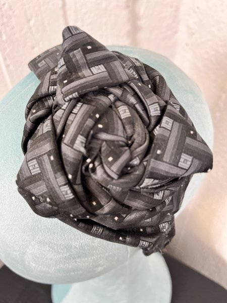 Product image of  CLORIOSA ruusukepanta - black, grey