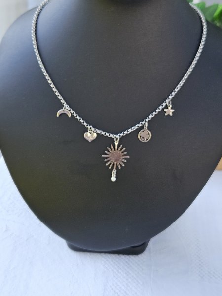 Product image of  Amuletti kaulakoru