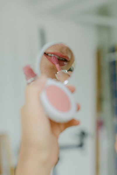 Product image of  Yksityinen meikkiopastus päivämeikkiin