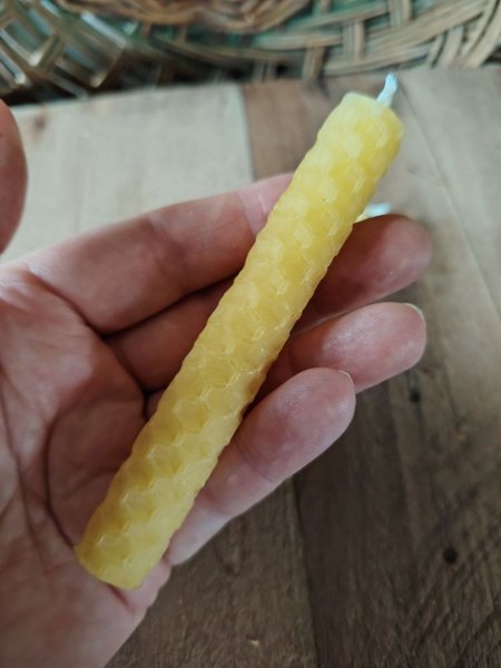 Product image of  Loitsukynttilä, keltainen ohut