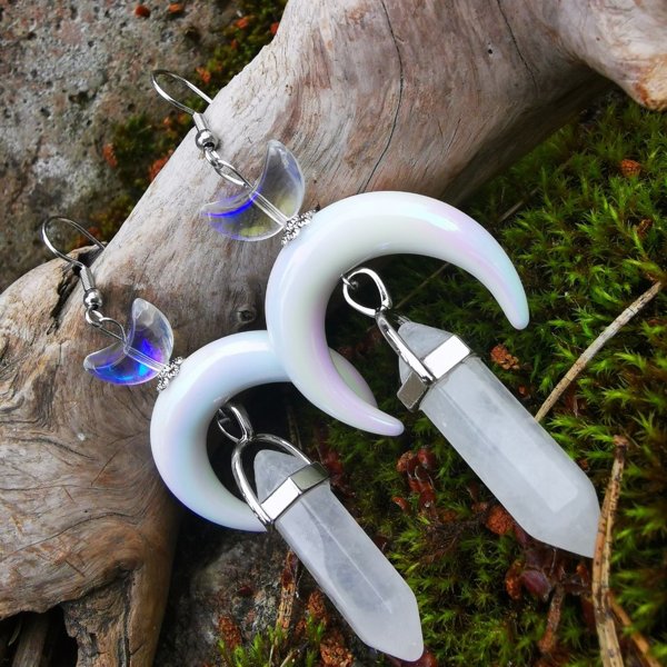 Product image of  QUARTZ MOON -KORVAKORUT