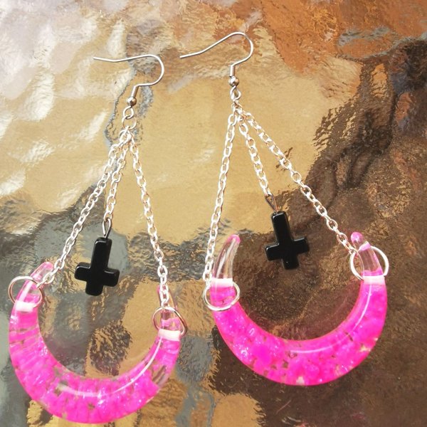 Product image of  HOT PINK CROSS MOON-KORVAKORUT