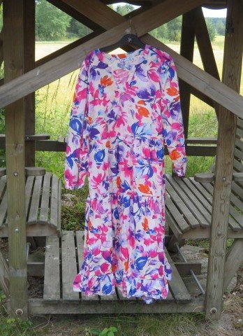Product image of  Pitkähihainen Mekko