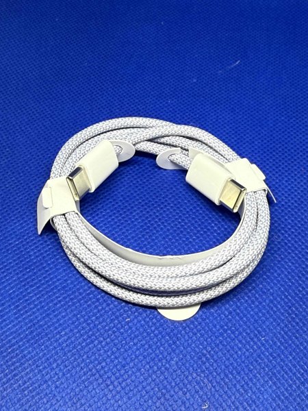 Product image of  🔌 USB-C – USB-C -kaapeli, vaaleansininen kangaspinta (1 m)