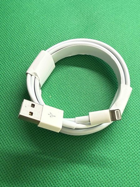 Product image of ⥠LightningâUSB-A -latauskaapeli 1 m (valkoinen)