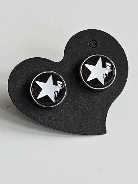 Product image of  Tähti nappikorvis