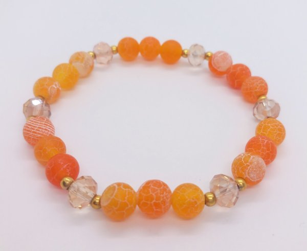 Product image of  Oranssi  värjätty akaatti rannekoru 18cm