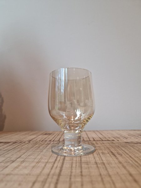 Product image of  Vanhat juomalasit matalalla jalalla, 6kpl