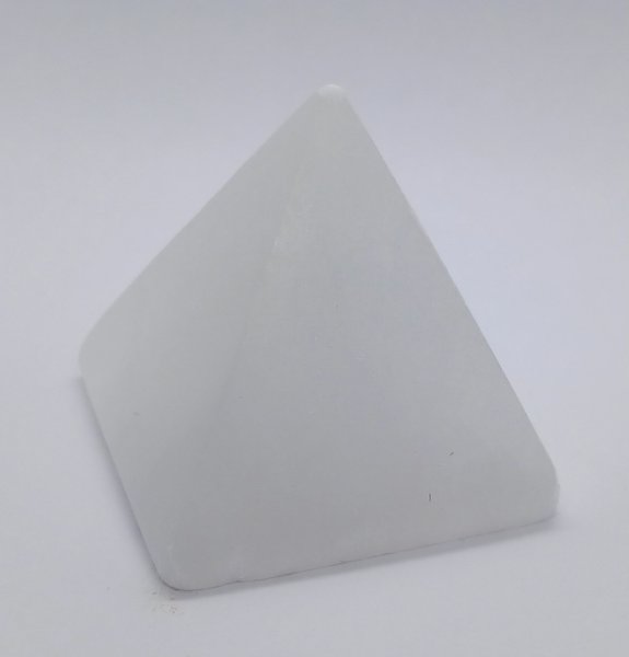 Product image of  Seleniitti pyramidi, 5cm