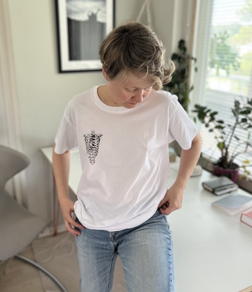 Product image of  Toivottomuus t-paita (rajallinen erä M ja L-kokoja)