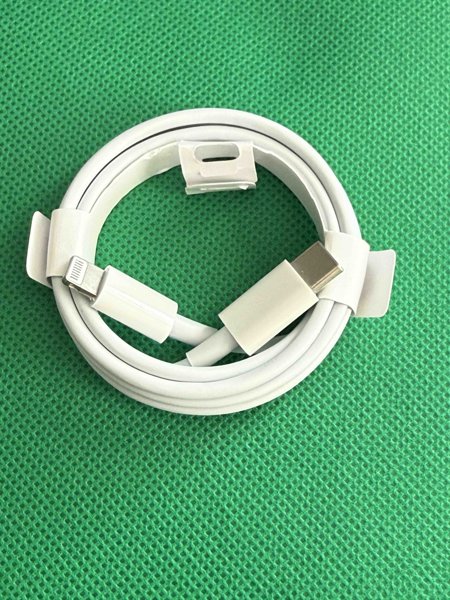 Product image of  🔌 USB-C – Lightning -latauskaapeli (1 m)