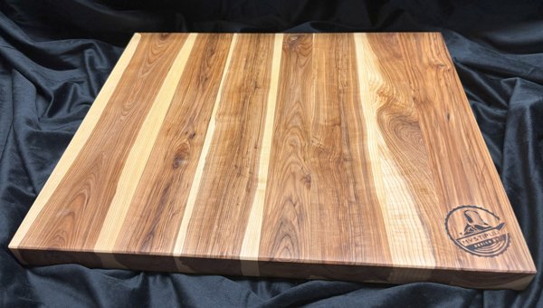 Product image of  Soma leikkuulauta, iso pihlaja (43x35x3cm)
