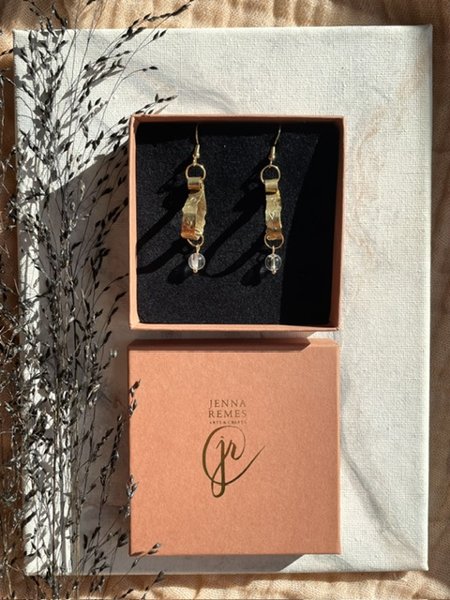 Product image of  ”Never give up” -korvakorut