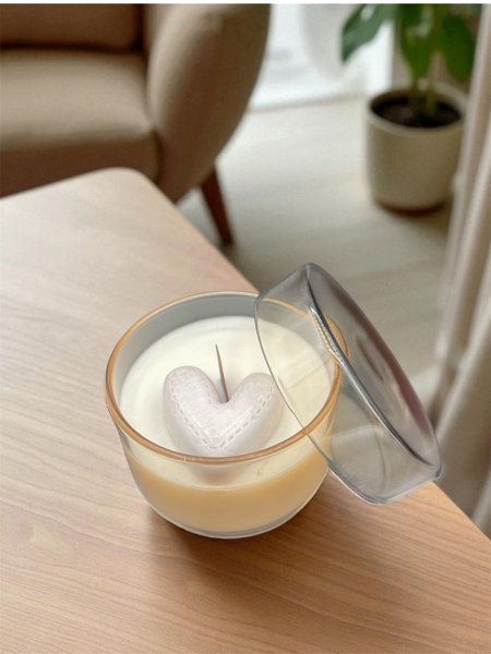 Product image of  #110 Sydänkynttilä