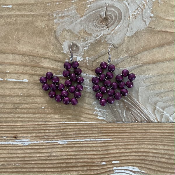 Product image of  Rakkautta on-korvakorut tummaluumu