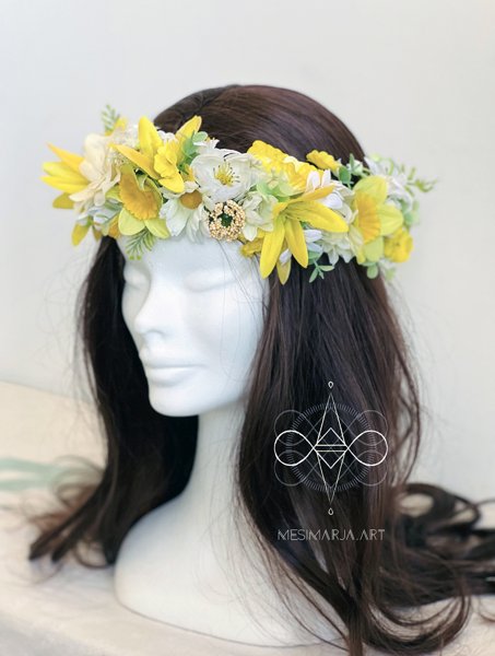 Product image of  Keltainen kukkaseppele // Unique Yellow Flower Crown (picked up)