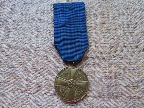 Product image of  Valkoisen Ruusun ansiomitali