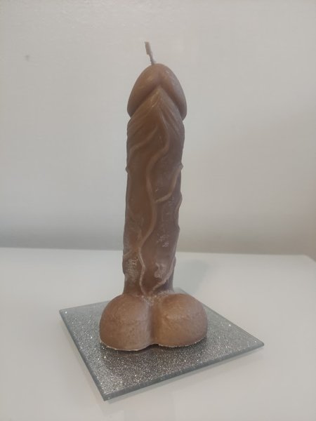 Product image of  Iso ruskea peniskynttilä