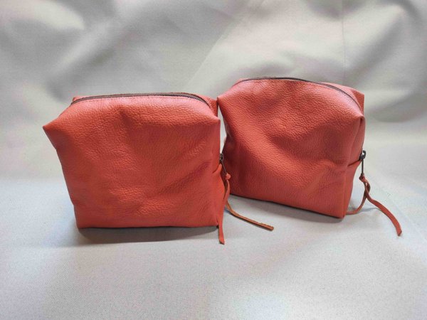 Product image of Kuutiopussukka, poltettu oranssi