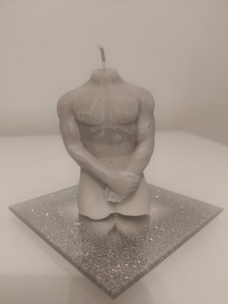 Product image of  Vaalea mies bodykynttilä