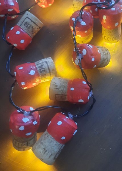 Product image of  Sienivalosarja punainen 16 valoa