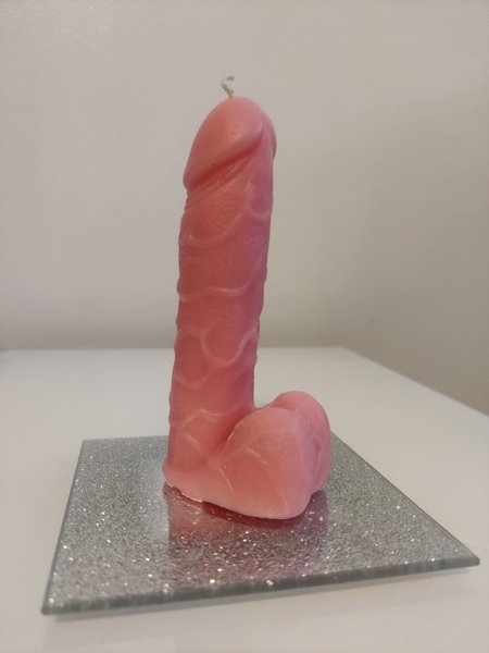 Product image of  Pieni vaaleanpunainen peniskynttilä