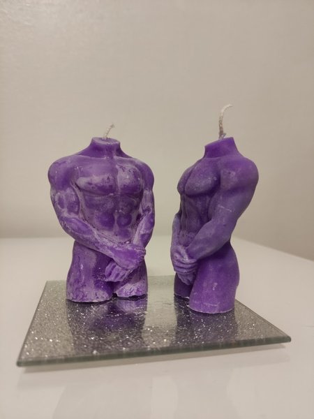 Product image of  2 kpl violetit mies bodykynttilät - 2- laatu